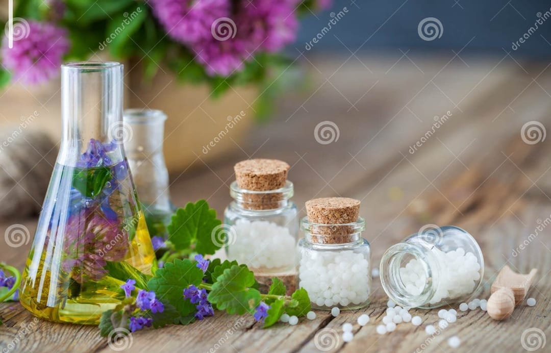CONSULTA MÉDICA HOMEOPÁTICA